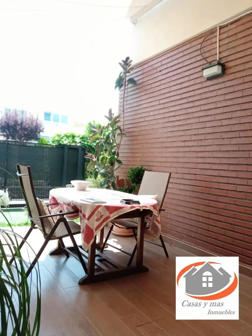 Terrassa de Casa adosada en venda en Nules amb Aire condicionat, Calefacció i Jardí privat