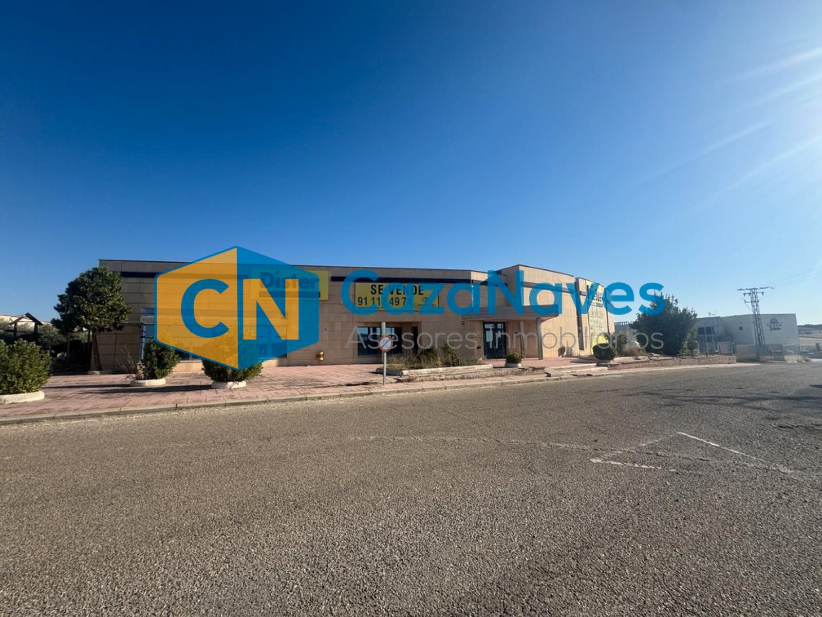 Exterior view of Industrial buildings for sale in Guadamur