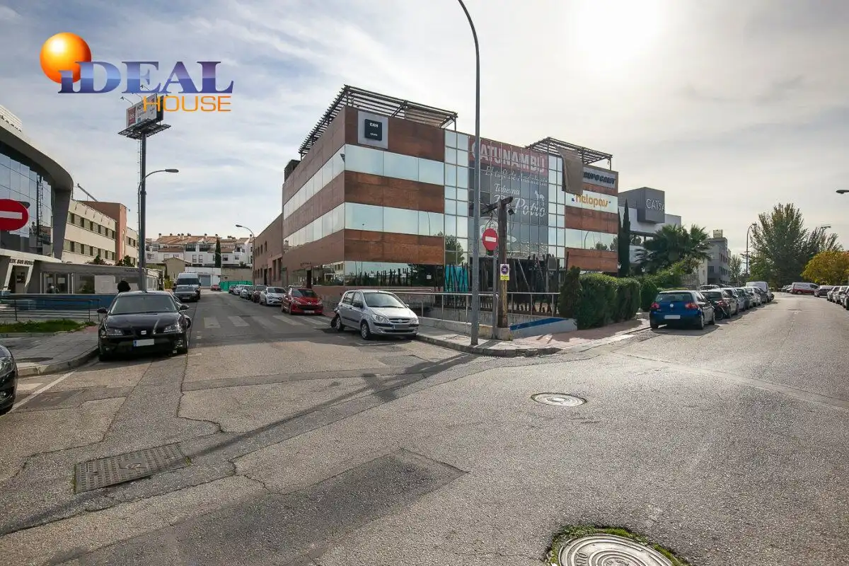 Inmuebles singulares con ascensor en venta en Campus de la Salud, imagen 35