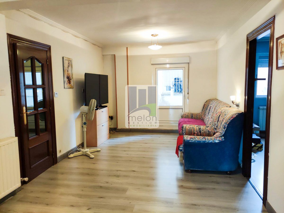 Sala d'estar de Pis en venda en Burgos Capital amb Traster
