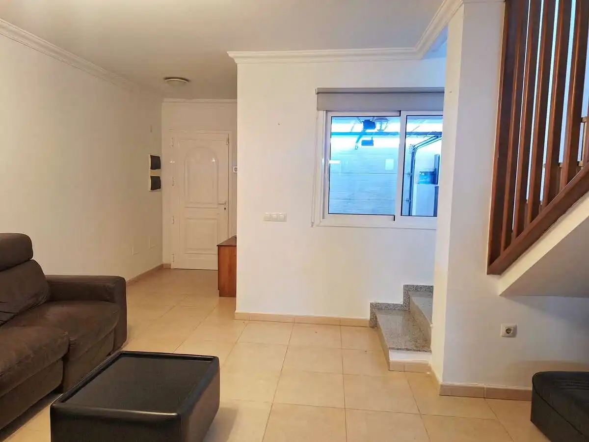 Dúplex en venta en Arrecife con Terraza, Amueblado y Microondas