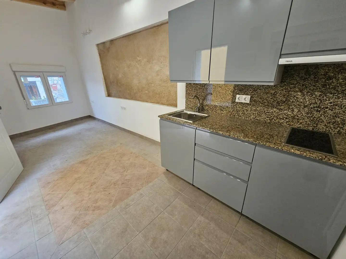 Room in Calle de los Mozos, Cabanillas de la Sierra
