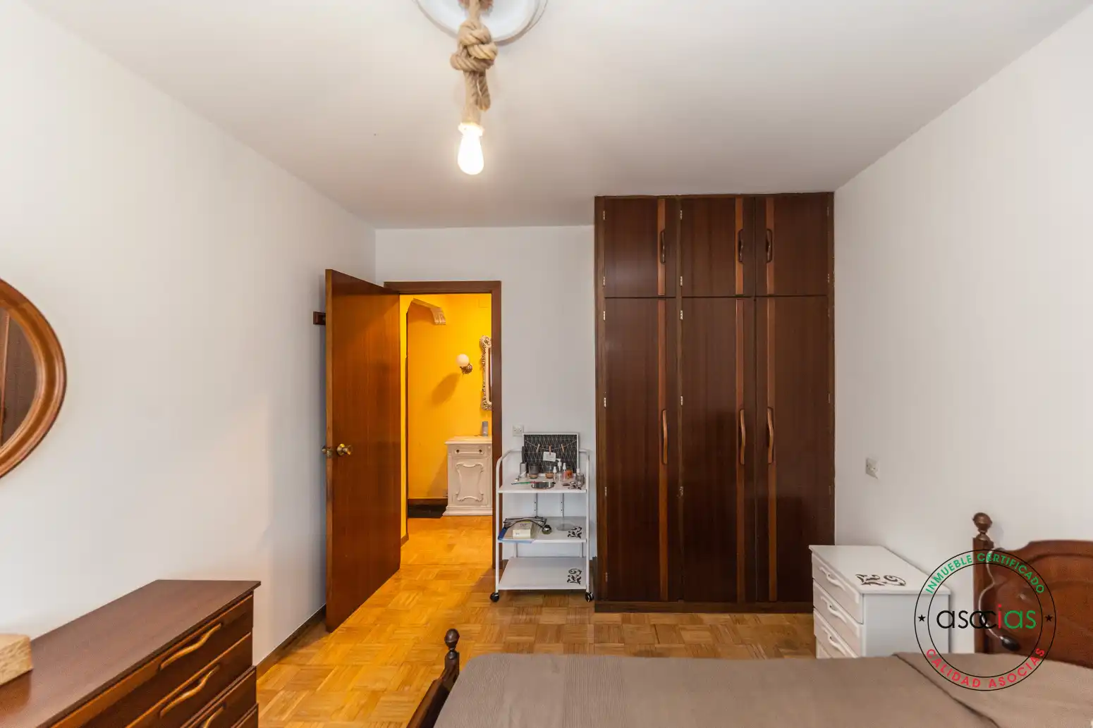 Habitación de Piso en venta en Gijón  con Parquet y Trastero