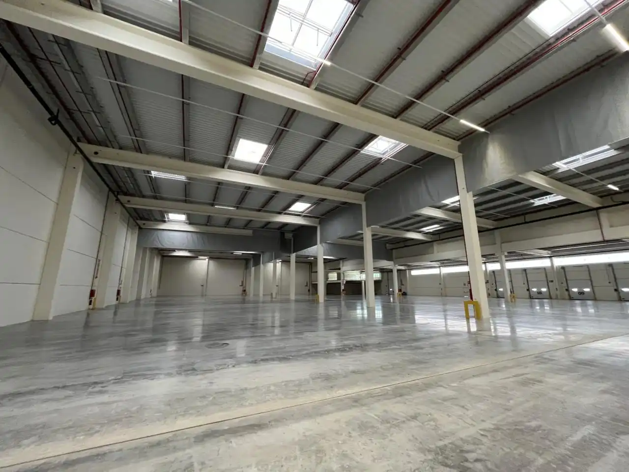 Industrial buildings for rent in Òdena  with Heating