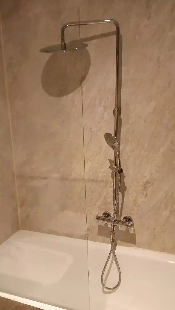 Bany de Casa adosada de lloguer en Lalueza amb Aire condicionat, Jardí privat i Parquet
