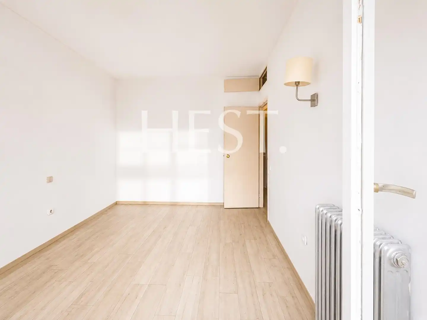 Habitación de Piso en venta en Barcelona con Calefacción, Terraza y Balcón