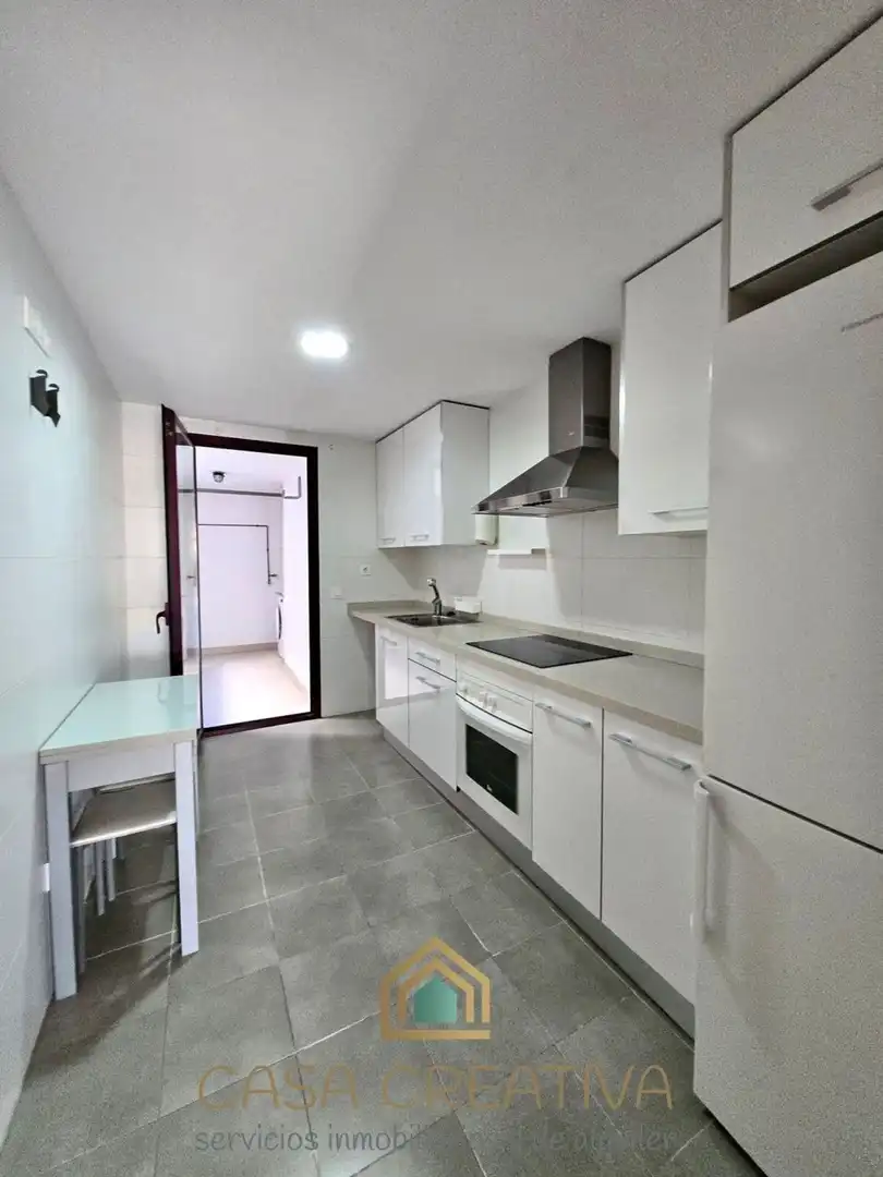 Piso en venta en Calle Miguel Angel Blanco, Casco Urbano