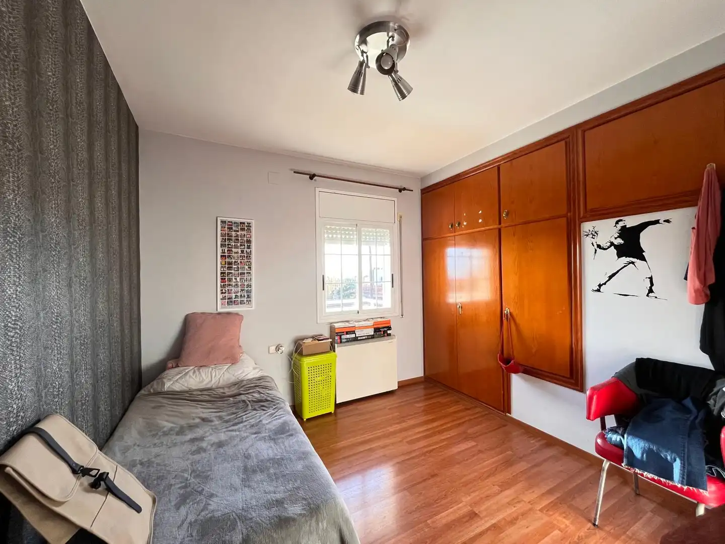 Habitación de Casa o chalet en venta en Vilanova i la Geltrú con Calefacción, Terraza y Piscina
