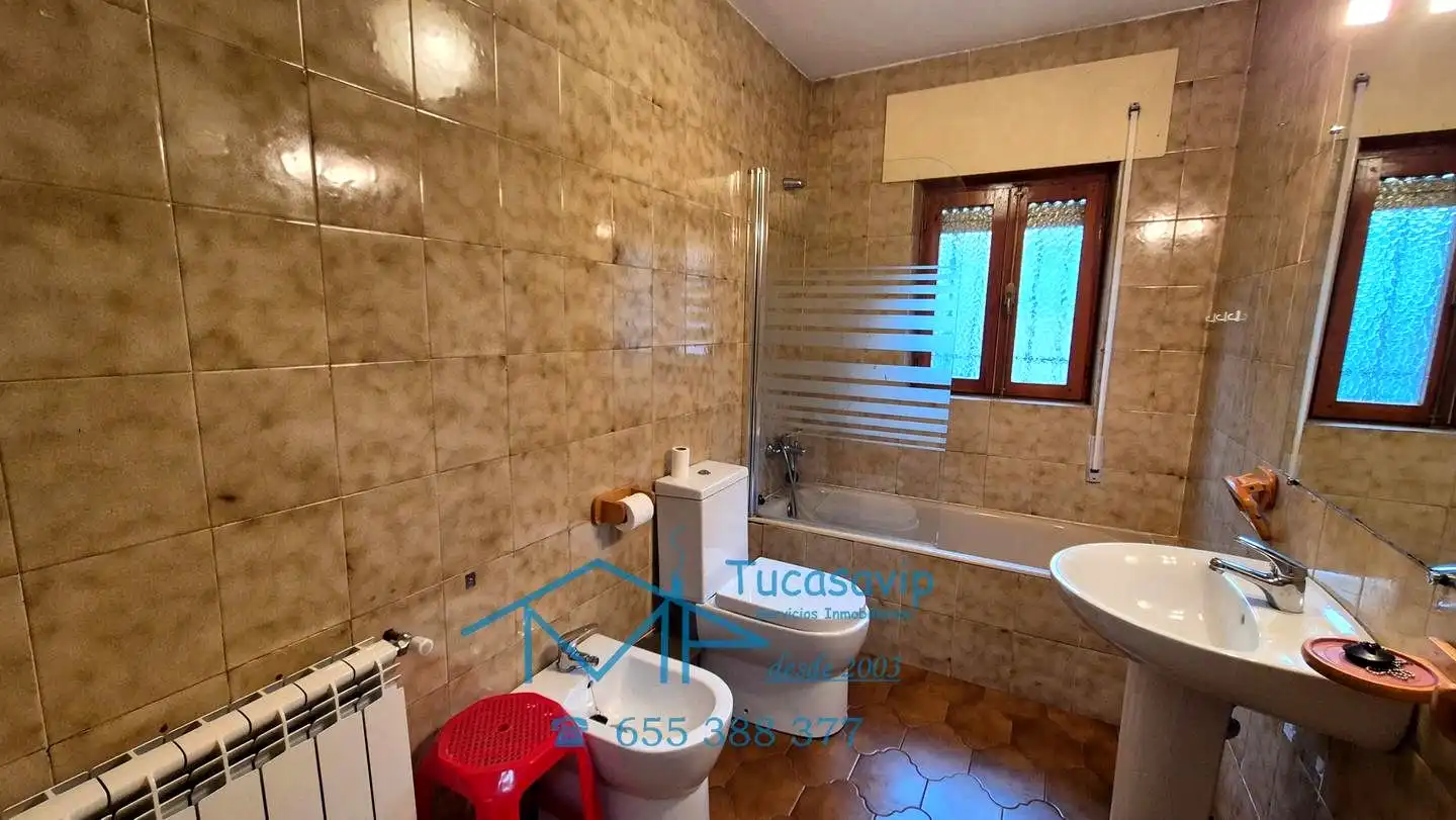 Bany de Casa o xalet en venda en Pelayos de la Presa amb Calefacció, Jardí privat i Piscina comunitària