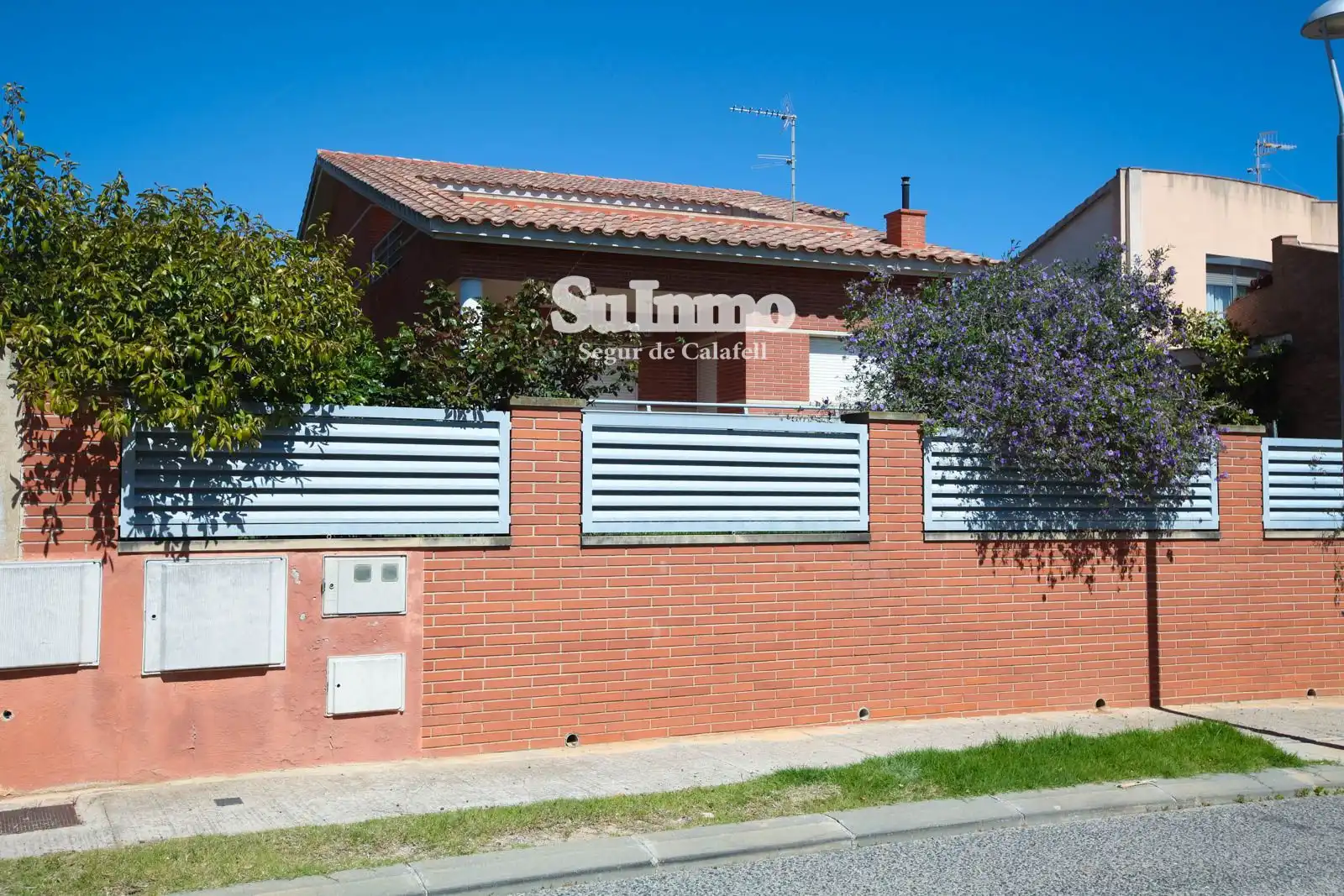 Außenansicht von Haus oder Chalet zum Verkauf in Calafell mit Heizung, Terrasse und Alarm
