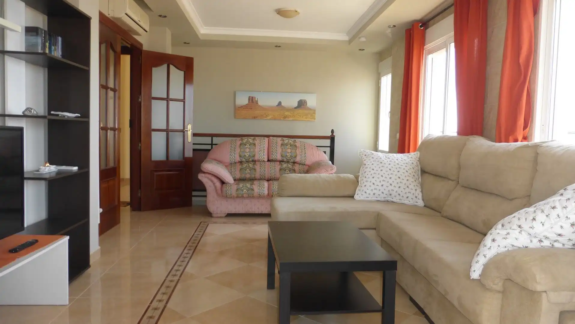 Sala d'estar de Casa o xalet en venda en Mazarrón amb Aire condicionat, Terrassa i Piscina