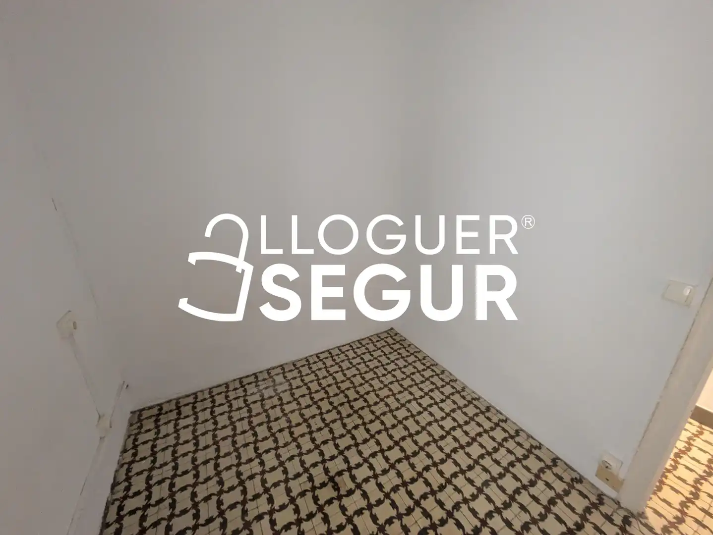 Piso de alquiler en Violant d'Hongria, Sants
