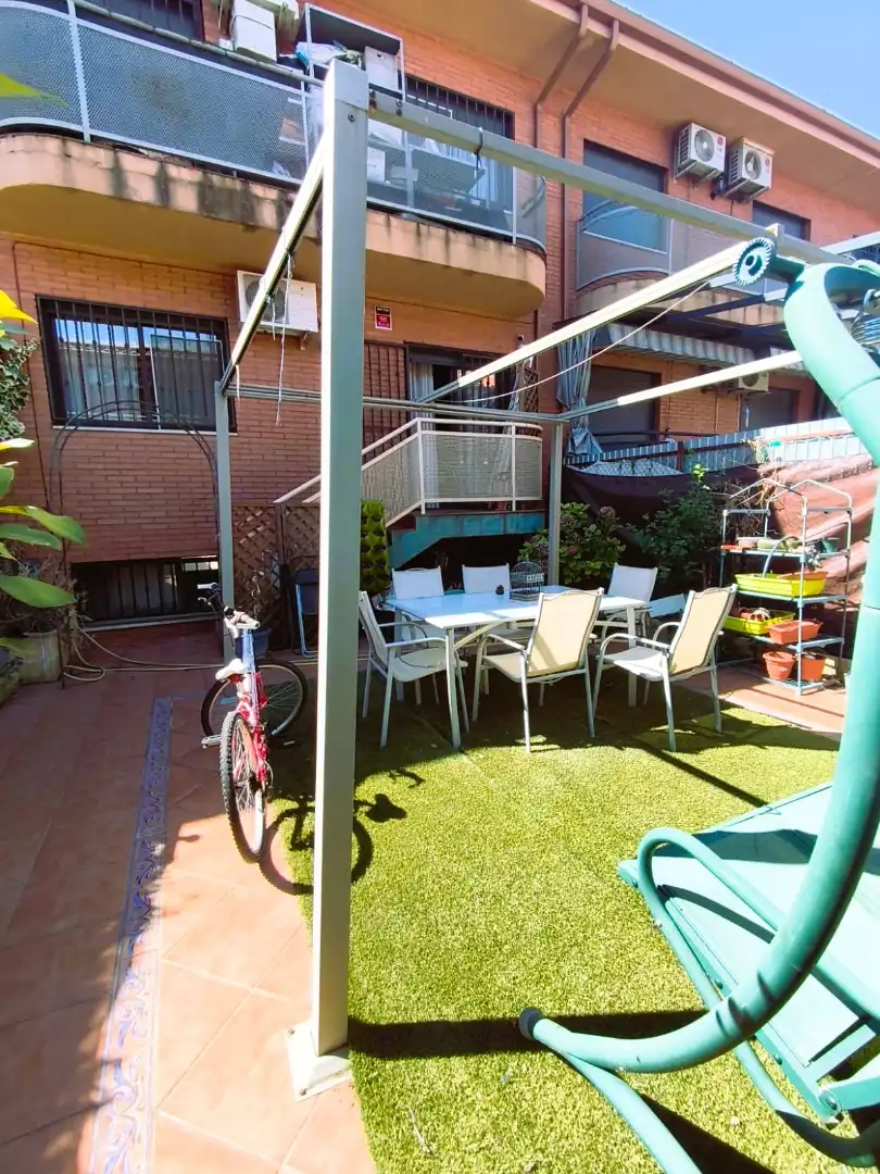 Terrassa de Casa adosada en venda en Seseña amb Aire condicionat, Calefacció i Jardí privat