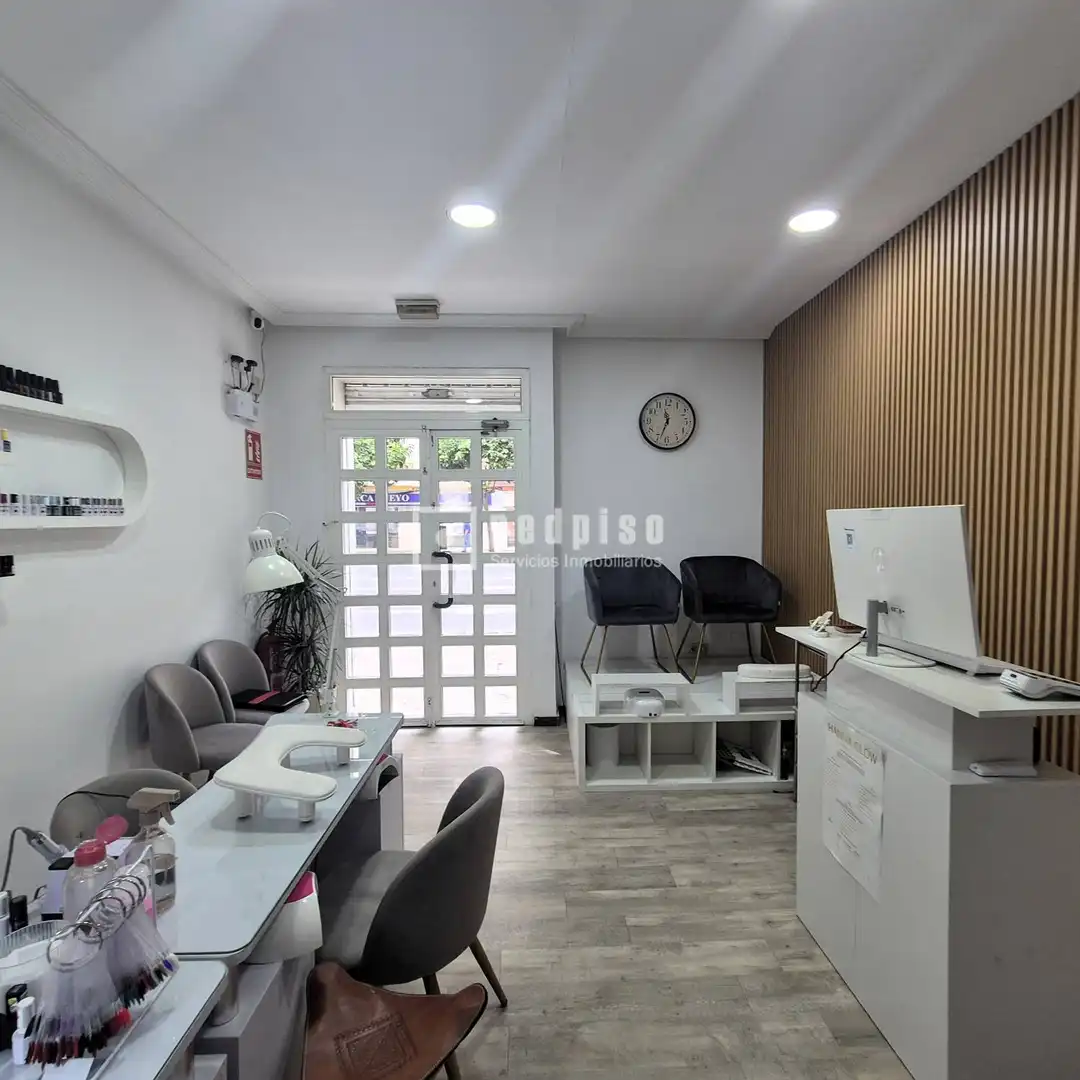 Local en venta en Los Remedios