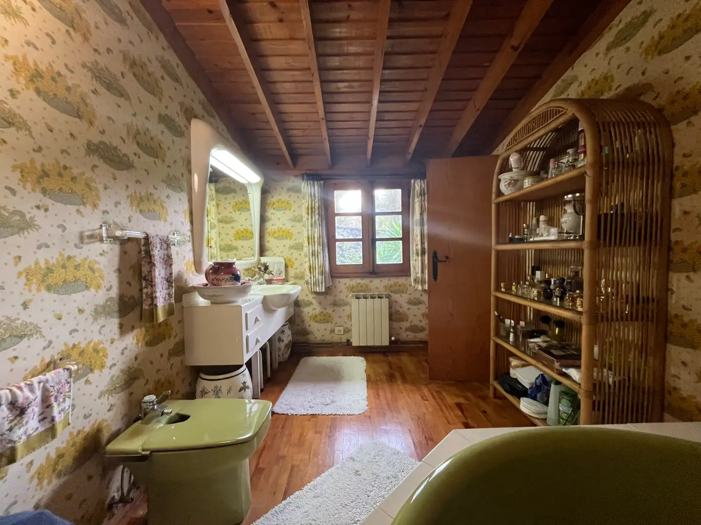 Bany de Casa o xalet en venda en Castro-Urdiales amb Calefacció, Jardí privat i Terrassa