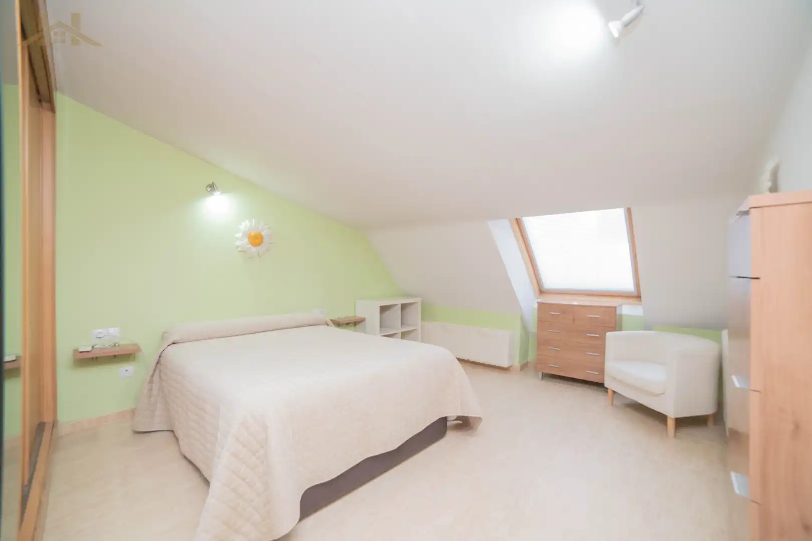 Habitación de Dúplex en venta en Valmojado con Aire acondicionado, Calefacción y Trastero