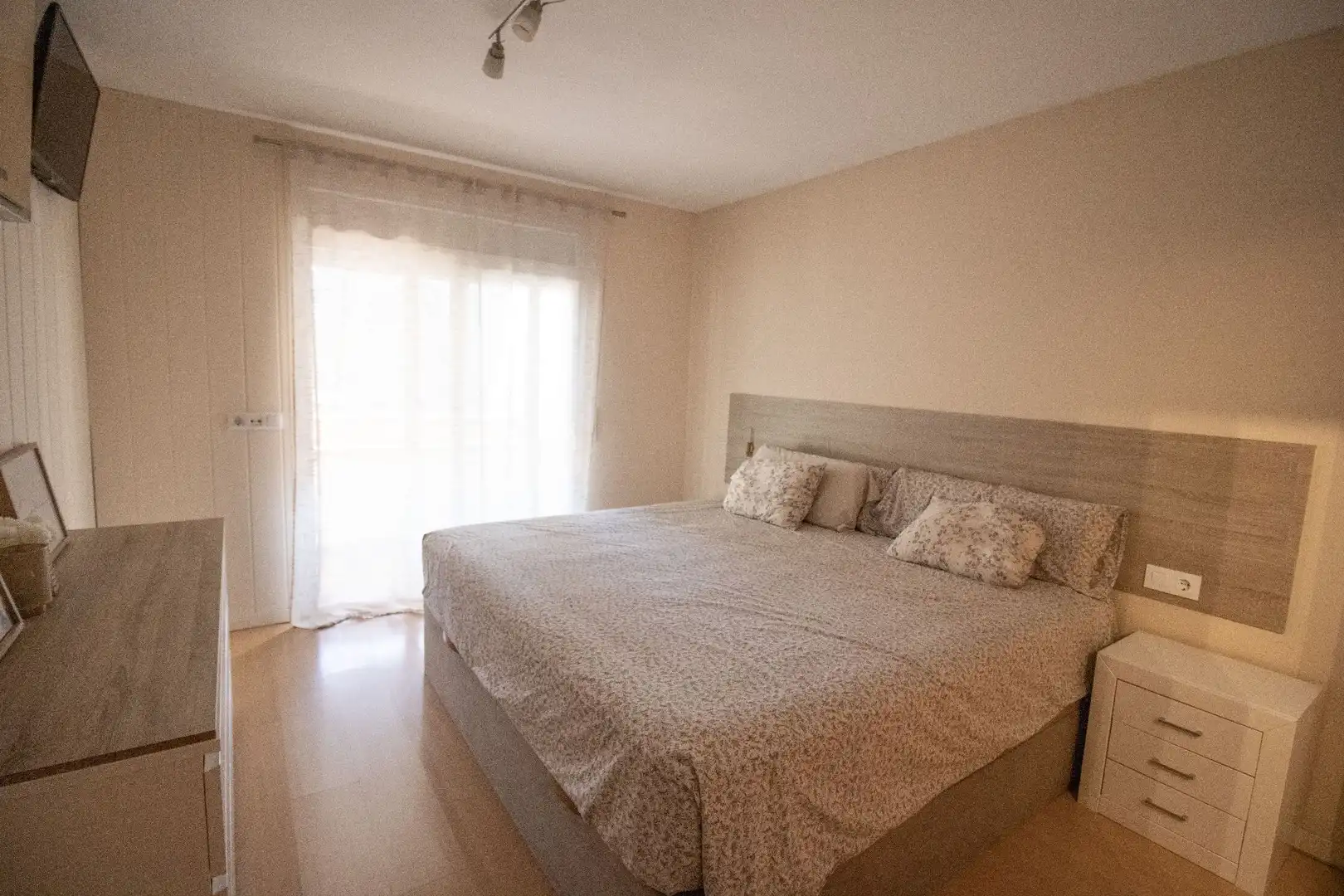 Bedroom of Houses for sale in Palau-saverdera  with Air Conditioner, Heating and Private garden