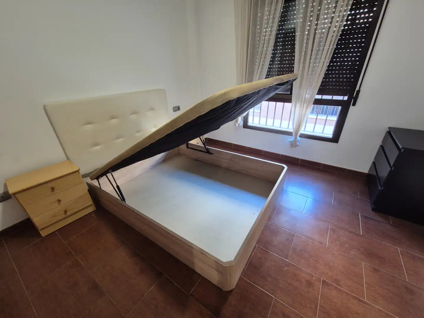Schlafzimmer von Einfamilien-Reihenhaus zur Miete in San Isidro mit Klimaanlage, Terrasse und Ofen