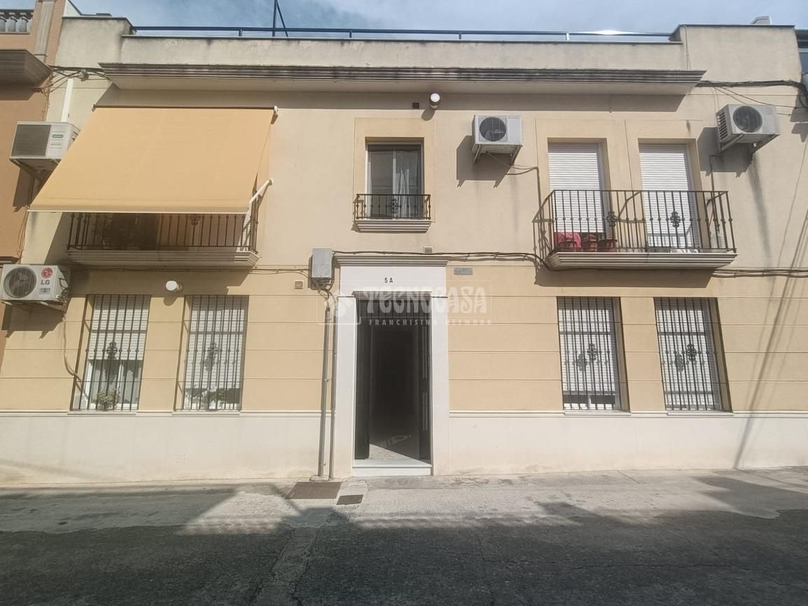 Exterior view of Flat for sale in Montilla  with Air Conditioner, Private garden and Terrace