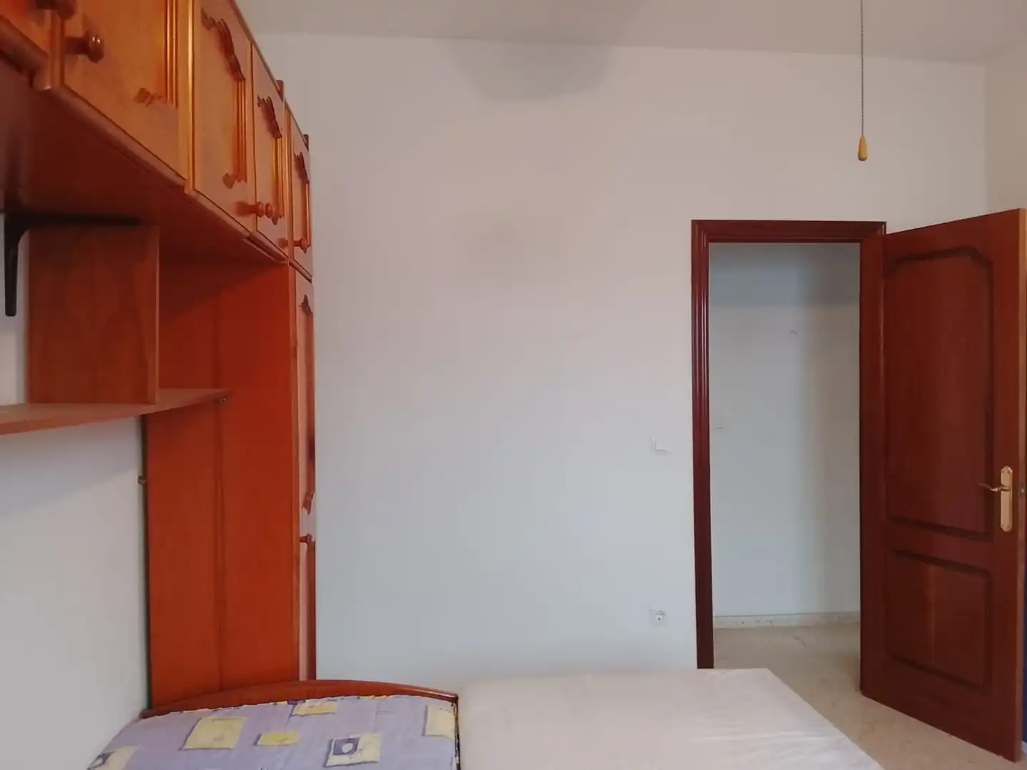 Dormitori de Finca rústica en venda en Córdoba amb Aire condicionat, Calefacció i Jardí privat