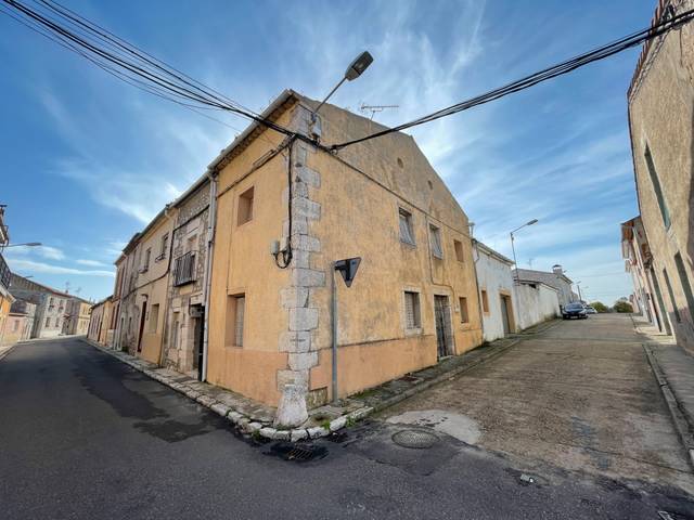 Casa adosada en Venta en La Parrilla