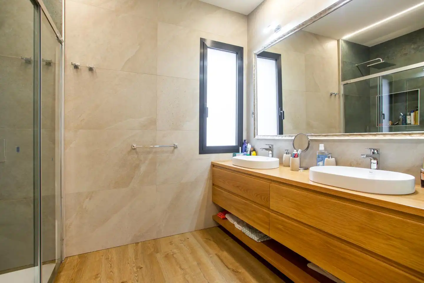 Baño de Casa o chalet en venta en Las Palmas de Gran Canaria con Jardín privado, Terraza y Piscina