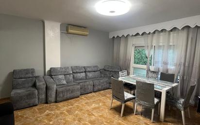 Living room of Flat for sale in  Barcelona Capital  with Heating