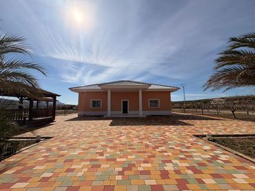 Villa à vendre à El Pinós / Pinoso