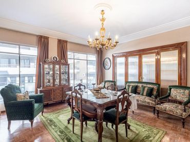 Piso con balcón en venta en Ronda