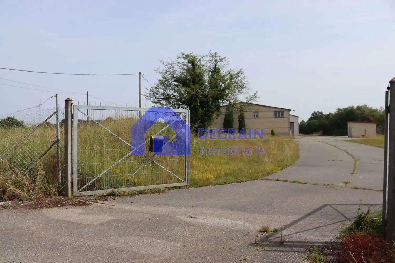 Fabrik Grundstücke zum Verkauf in Siero