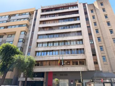 Wohnung mit Aufzug zum Verkauf in Calle Ronda Pilar