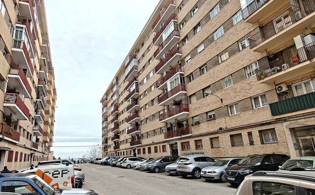 Piso en Alquiler en Calle de Medina Albaida en La Paz