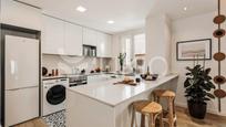 Kitchen of Apartment to rent in  Barcelona Capital  with Air Conditioner, Heating and Terrace