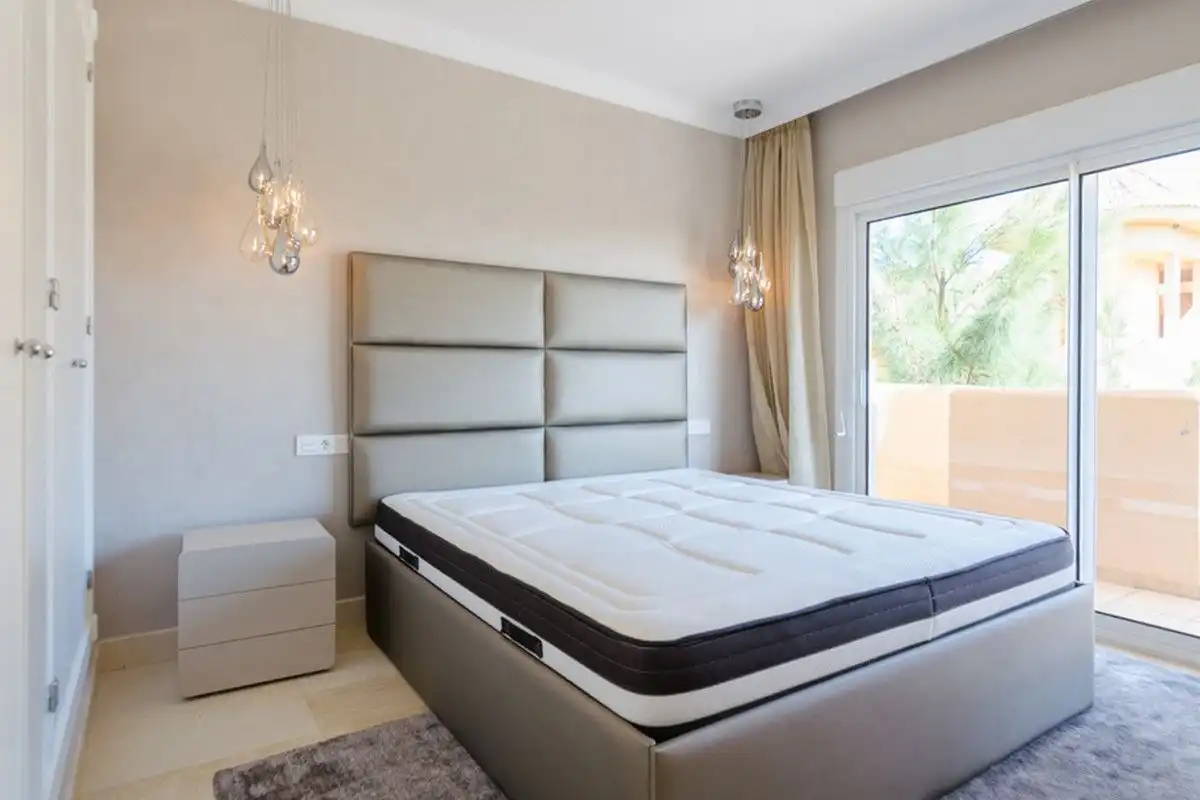 Dormitori de Apartament en venda en Marbella amb Aire condicionat, Calefacció i Parquet