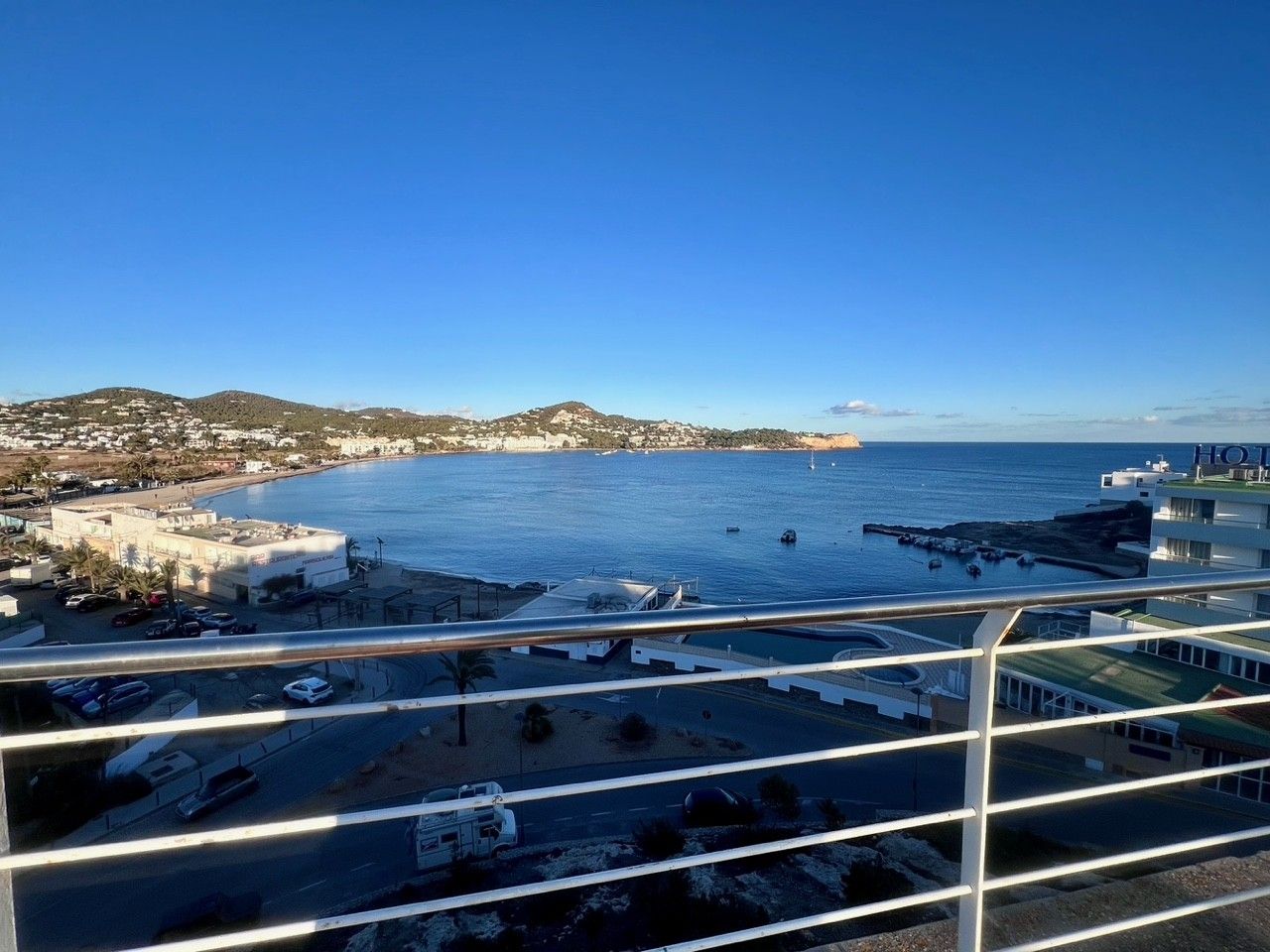 Vista exterior de Àtic en venda en Eivissa amb Aire condicionat, Calefacció i Terrassa