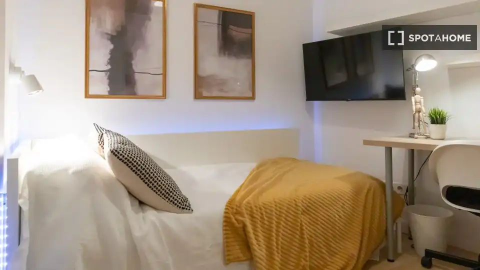 Room in Justicia - Chueca