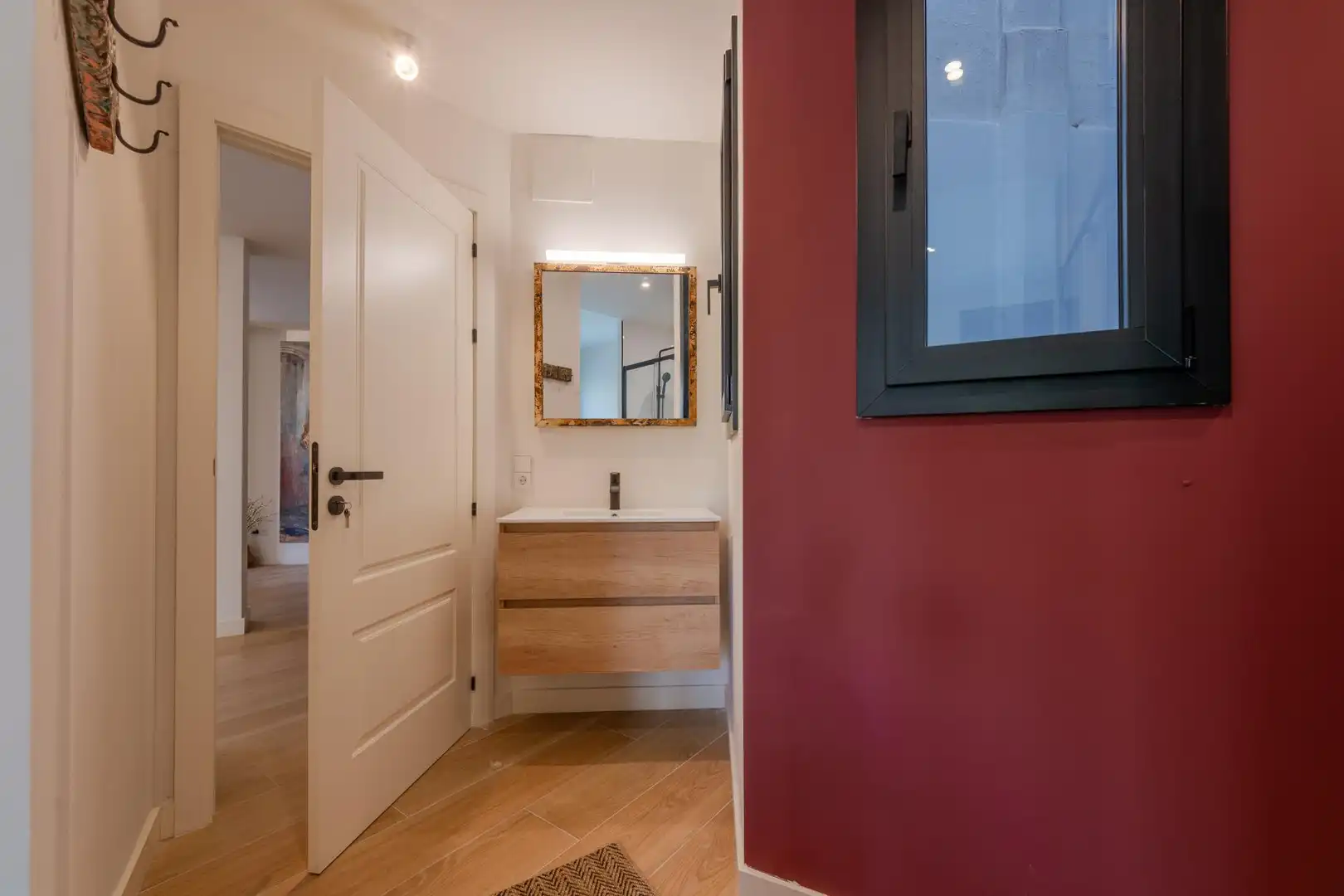 Flat for rent in Girona  with Air Conditioner and Heating