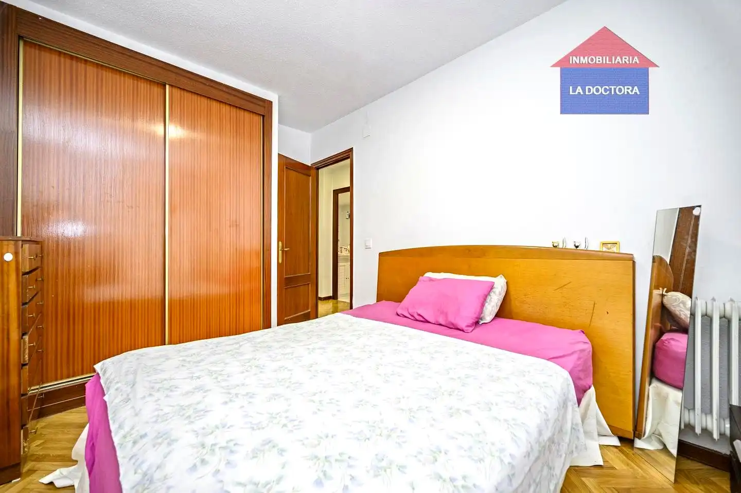 Habitación de Casa o chalet en venta en Navalcarnero con Calefacción, Jardín privado y Terraza