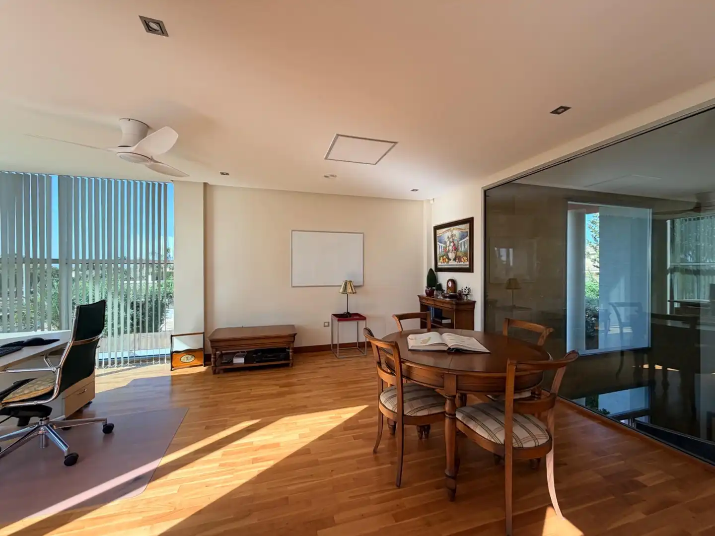 Comedor de Casa o chalet de alquiler en Elche / Elx con Aire acondicionado, Calefacción y Jardín privado