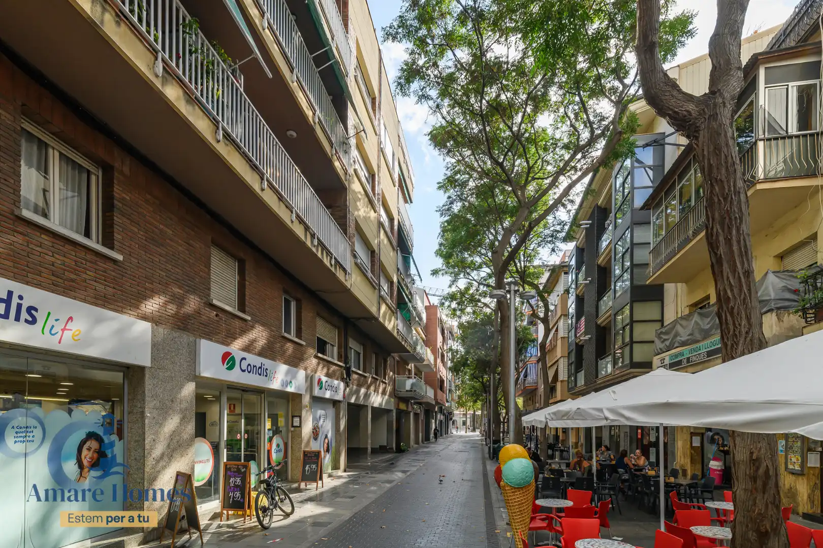Vista exterior de Ático en venta en Castelldefels con Terraza y Horno