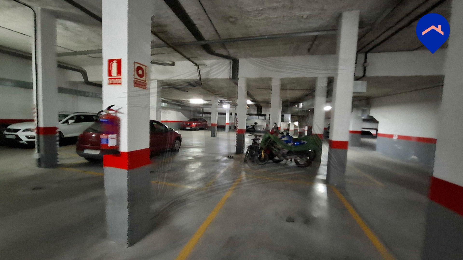 Parking de Dúplex en venta en Torres de la Alameda con Aire acondicionado, Calefacción y Terraza