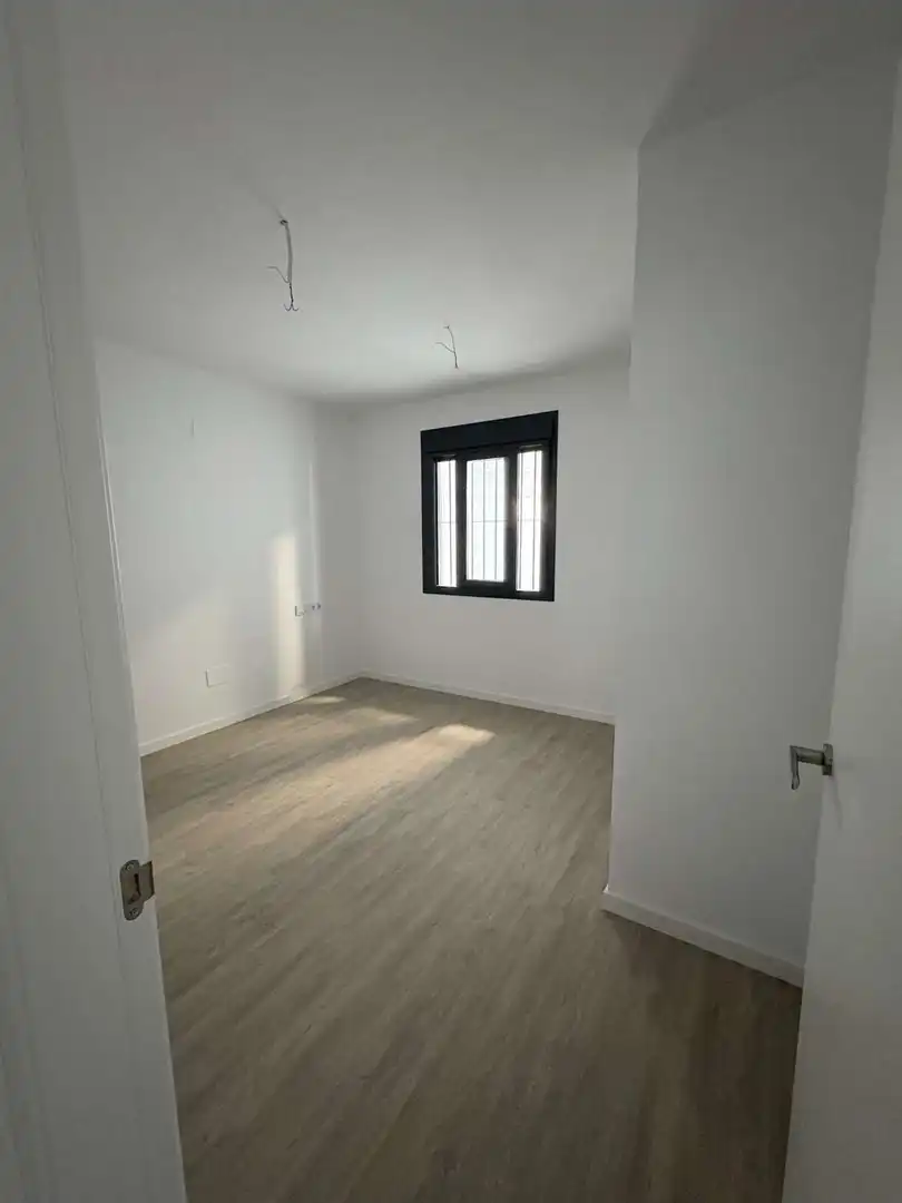 Dormitori de Apartament en venda en Málaga amb Parquet, Terrassa i Piscina