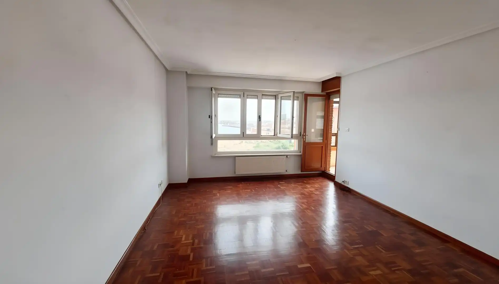 Sala d'estar de Pis en venda en Burgos amb Calefacció i Traster