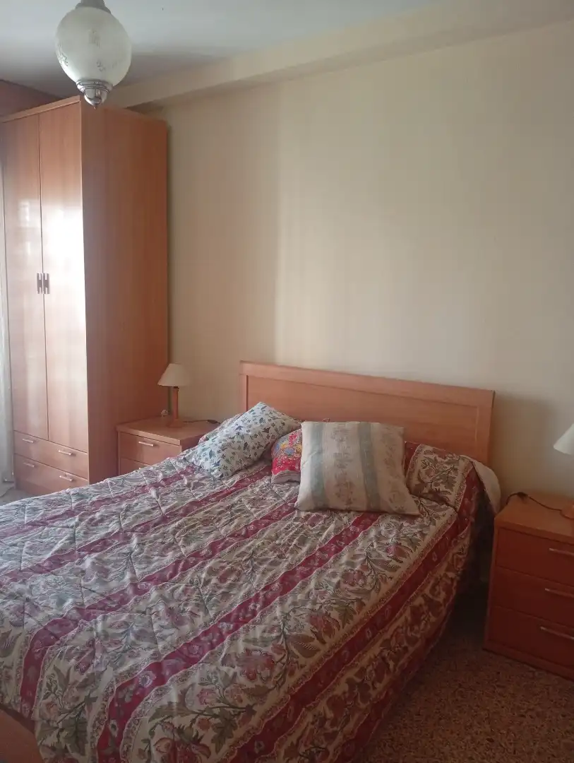 Schlafzimmer von Wohnung zum Verkauf in Jaén mit Klimaanlage, Möbliert und Ofen