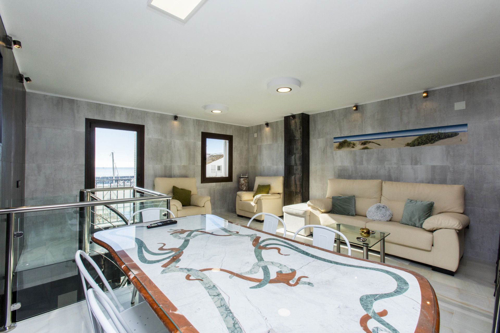 Sala d'estar de Dúplex en venda en Marbella amb Aire condicionat, Piscina i Moblat