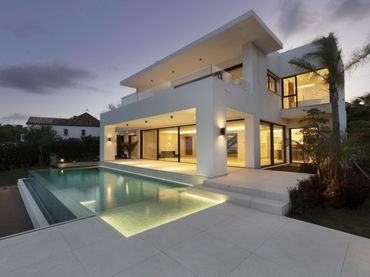 House with pool for sale in Estepona Pueblo
