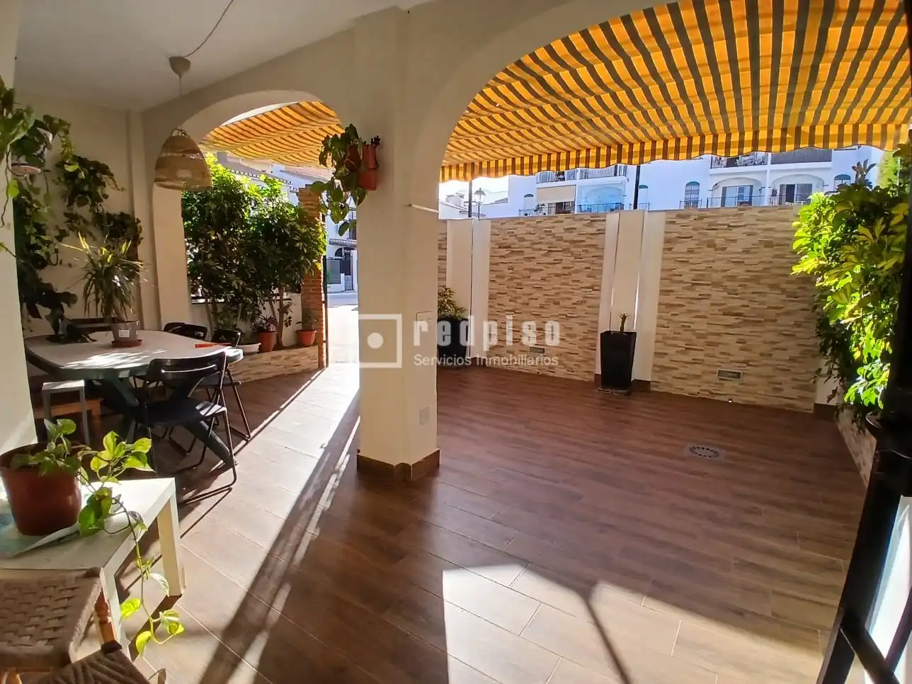 House with pool for sale in El Pinillo, imagen 2