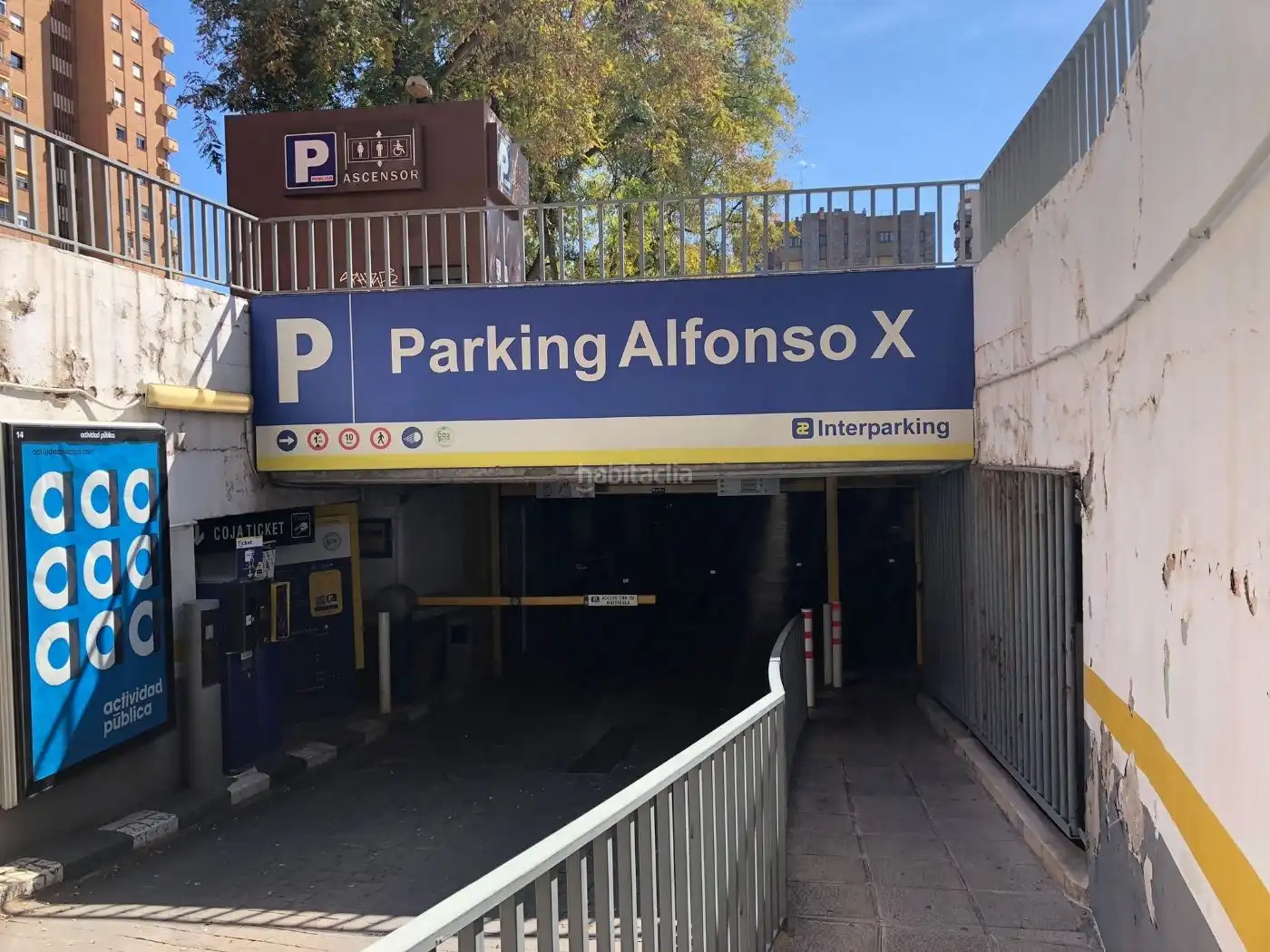 Parking for sale in Gran Via Ronda Levante 11, imagen 2