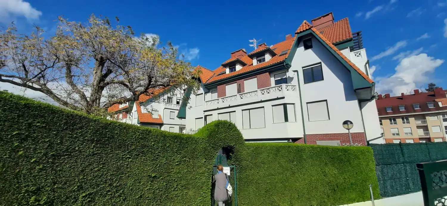 Vista exterior de Dúplex en venta en Bárcena de Cicero con Calefacción, Terraza y Trastero