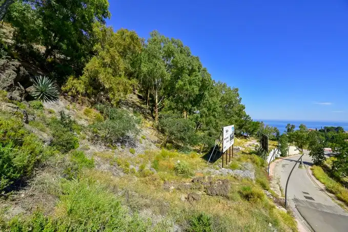 Land for sale in Almuñécar